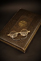 item no: Gammel brille æske