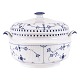 Early Royal Copenhagen blue fluted tureen. Manufactured before 1900. H: 22cm. D: 29cm