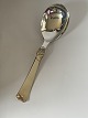 Serving spoon in Silver
Length approx. 26.3 cm
Stamped year 1936 Johannes Siggaard