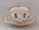 Royal Copenhagen Henriette porcelæn 8562-484 Kop 5 x 7.7 cm og underkop  ca 12.2 cm