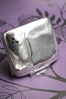 item no: Cigaretetui i sølv