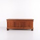 Chest / Sideboard – Oak – Carved Details – Round Legs – c. 1920s
Great condition
