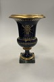 Fransk Sevres Vase i blå med guld dekoration