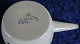 New Trankebar faience porcelain, sauce bowl with lid, handle and pouring spout No 2872