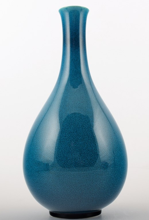 B&G (Bing & Grondahl) crackled / Craquele art deco porcelain vase in beautiful turquoise glaze.