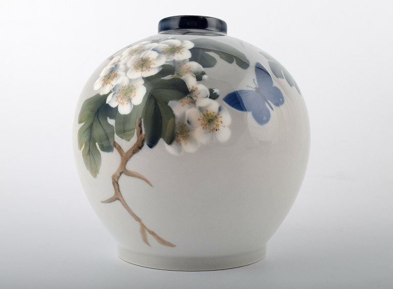 B&G, Bing & Grondahl porcelain vase with flowers. 