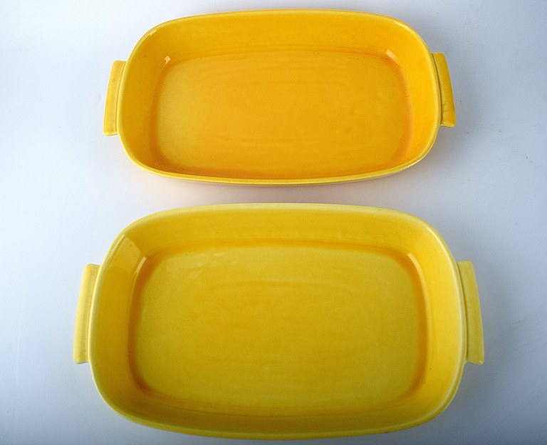 Et par Rörstrand Söderhamnslådan retro ovnfaste fade. 