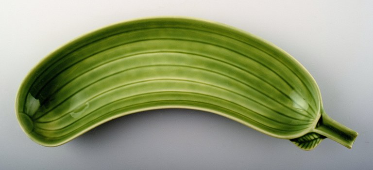 Stig Lindberg, Gustavsberg. Cucumber dish.