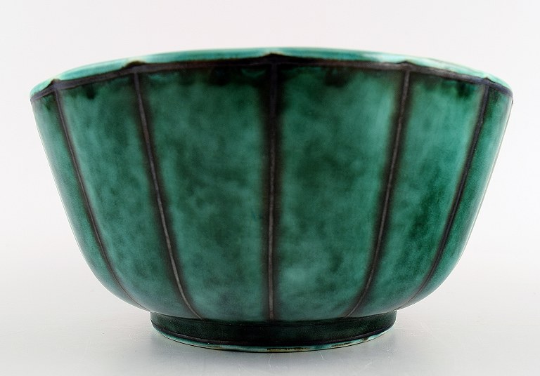 Wilhelm Kåge, Gustavsberg Argenta vase decorated with leaves.