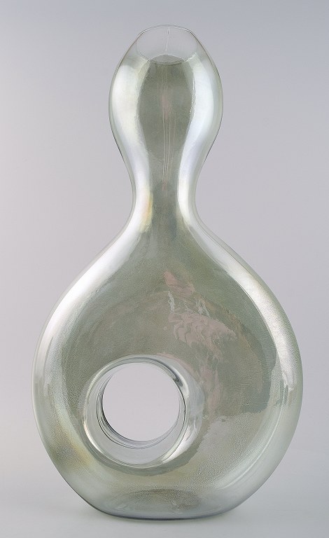 Stor kunstglas vase, ustemplet.