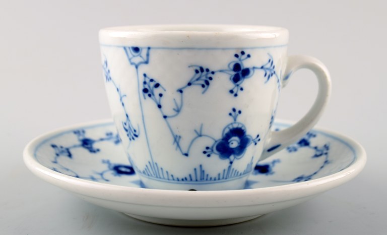 B&G, Bing & Grondahl Blue Fluted cup and saucer, number 1022.Hotel / restaurant service, 9 sets available.