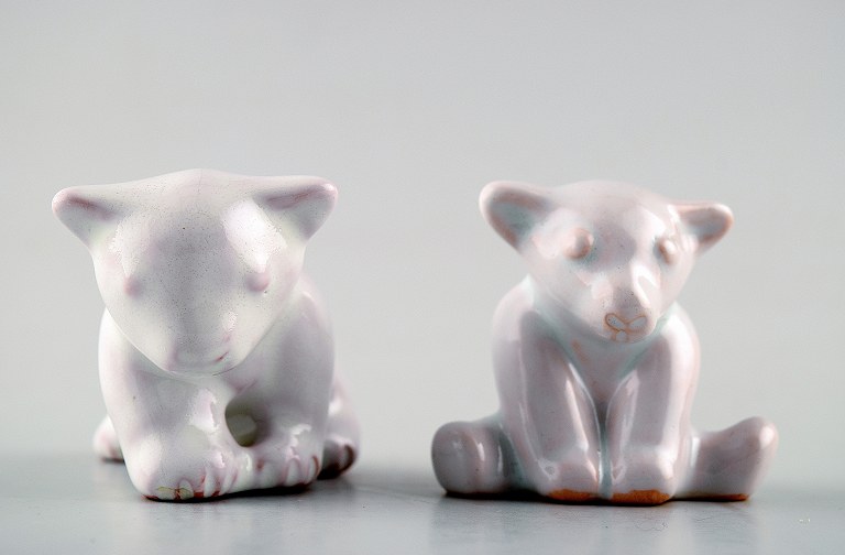 Hjorth, Bornholm, 2 white glazed bears in ceramics.