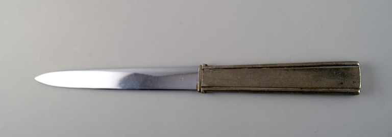 Just Andersen letter knife in tin.