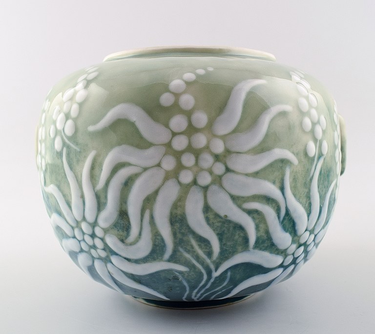 Very beautiful Art Deco Limoges vase by Camille Tharaud, France.