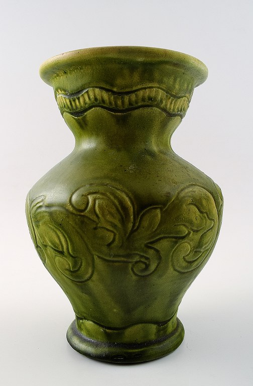 Rare Kähler, HAK, glazed stoneware vase, app. 1905. Designed by Svend Hammershoi.