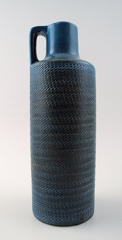 Vase i keramik. Upsala-Ekeby. 