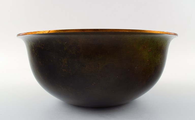 Just Andersen art deco bronze bowl.Denmark 1930s. Signed B 164.
