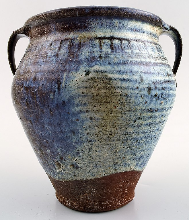Gutte Eriksen, own workshop, pottery vase.