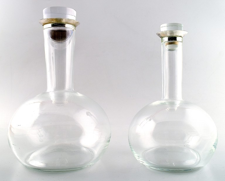 Georg Jensen, 2 Ole Palsby karafler med montering i sterlingsølv. 