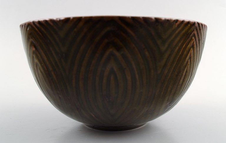 Royal Copenhagen stoneware bowl by Axel Salto in fluted style.