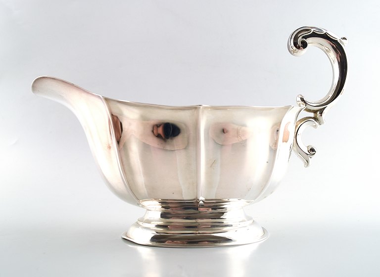 Silver gravy boat. Danish silversmith.