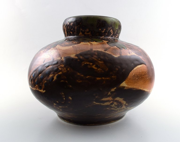 Unique Knud Kyhn for B&G, Bing & Grondahl large ceramic vase decorated with birds.