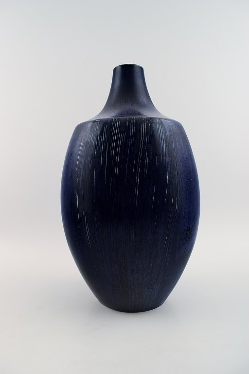 Eva Stæhr Nielsen for Saxbo, stor keramik vase i moderne design.