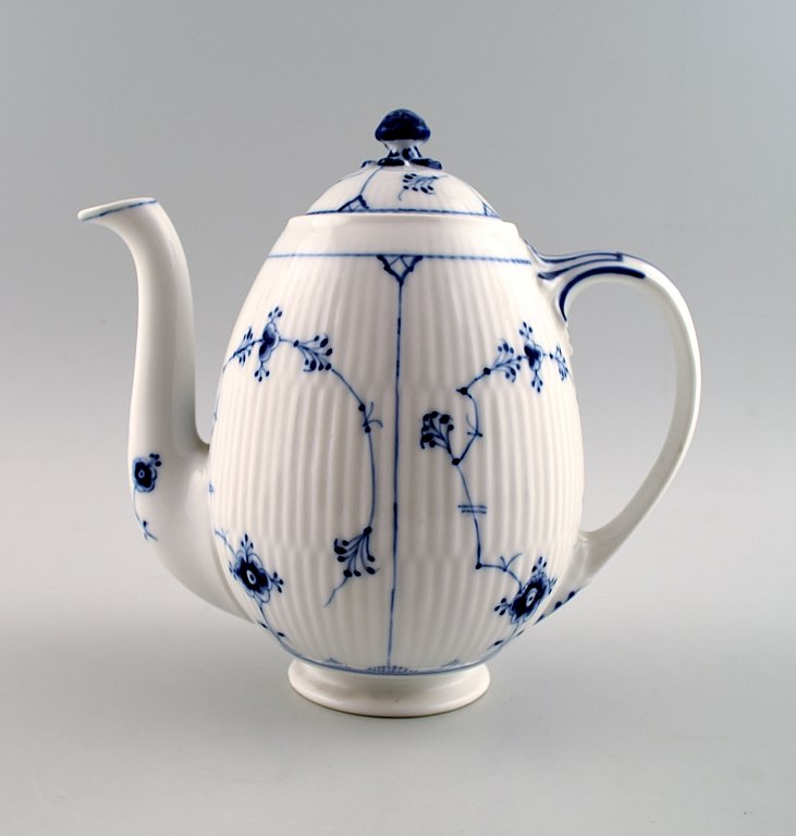 Royal Copenhagen Blue Fluted Plain, rare coffee / chocolate pot.No. 375.