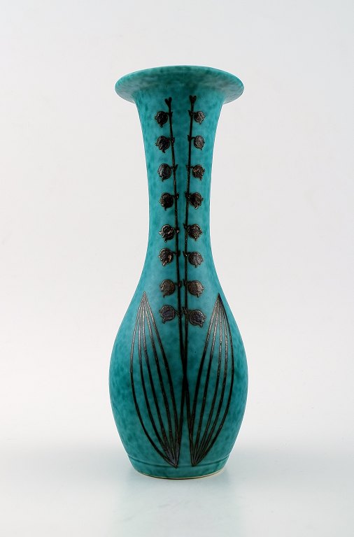 Wilhelm Kåge, Gustavsberg, Argenta vase dekoreret med blomst. 