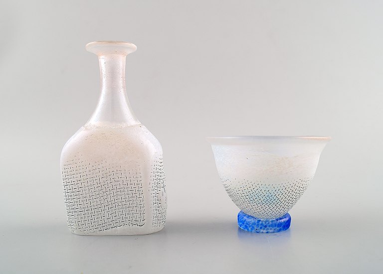 Kosta Boda, Bertil Vallien 2 art glass miniature.