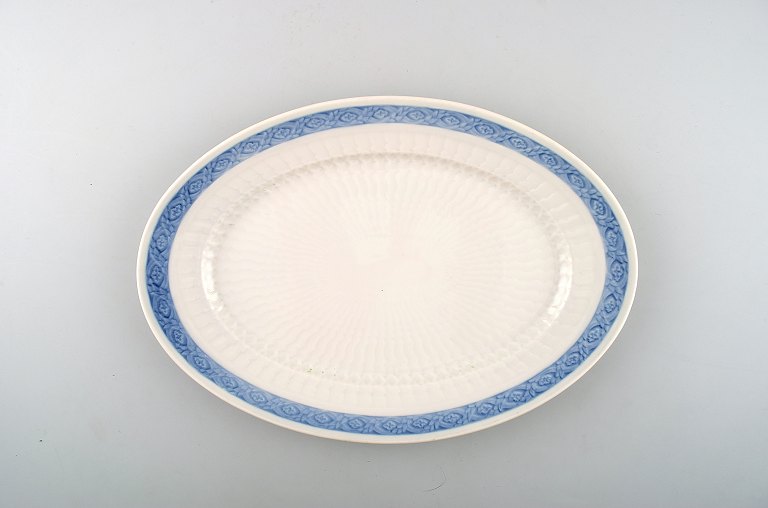 2 stk. Blå Vifte Royal Copenhagen porcelæn spisestel. Kongelig porcelæn.Serveringsfad nr. 11507.