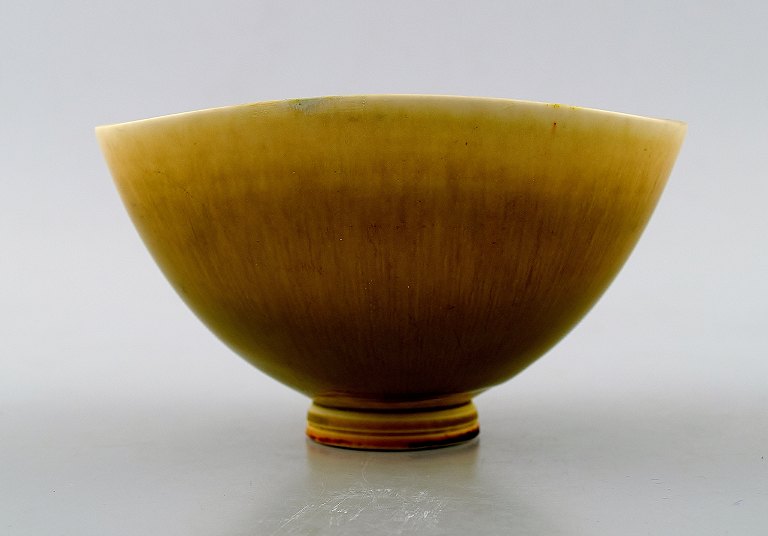 Berndt Friberg (1899-1981), Gustavsberg Studio HandCeramic Bowl.
