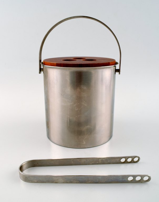 Arne Jacobsen for Stelton ice bucket with tongs in stainless steel.