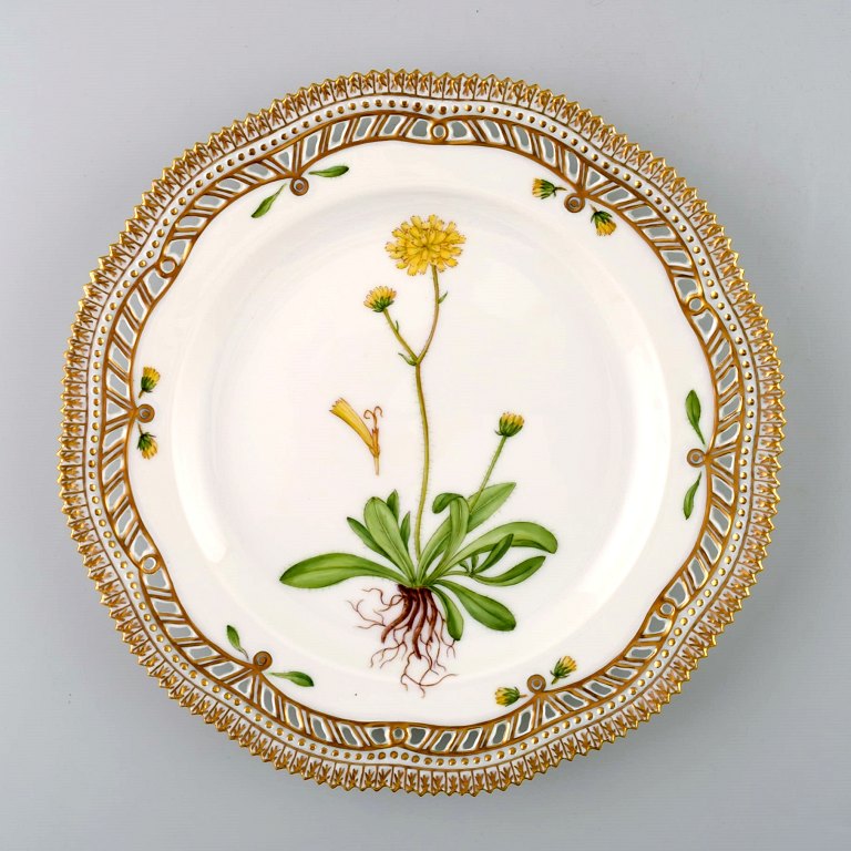Royal Copenhagen Flora Danica openwork plate # 20/3554.