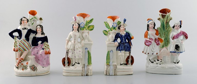 19th century, Staffordshire 4 faience figures.