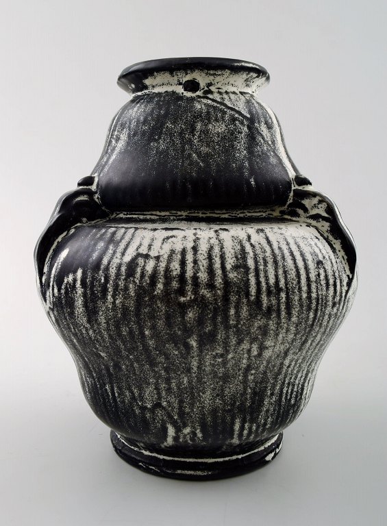 Kähler, Denmark, glazed ceramic vase, 1930 s.Designed by Svend Hammershoi.