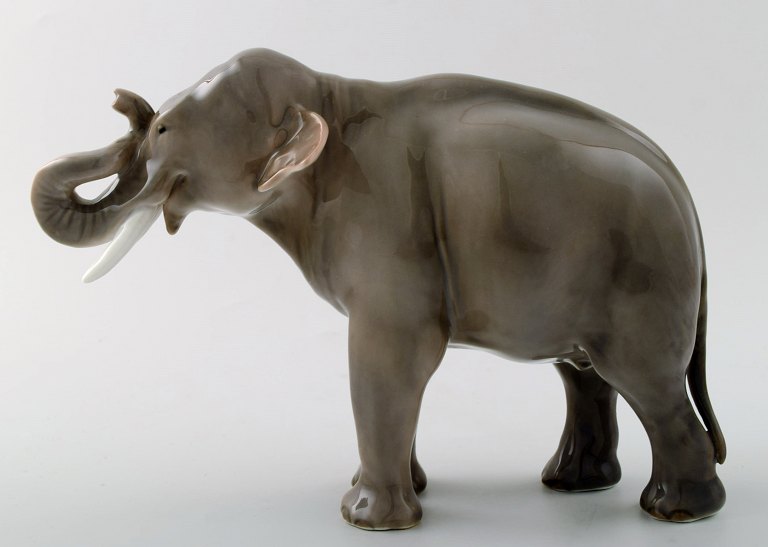 Rare Royal Copenhagen number 1376 elephant.Designed in 1912.