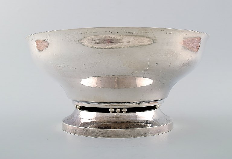 Georg Jensen - Large Beaded compote.