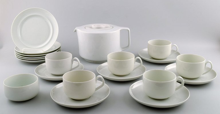 Bing & Grøndahl, B&G, Hvid Koppel, 6 p. teservice.Designet af Henning Koppel.