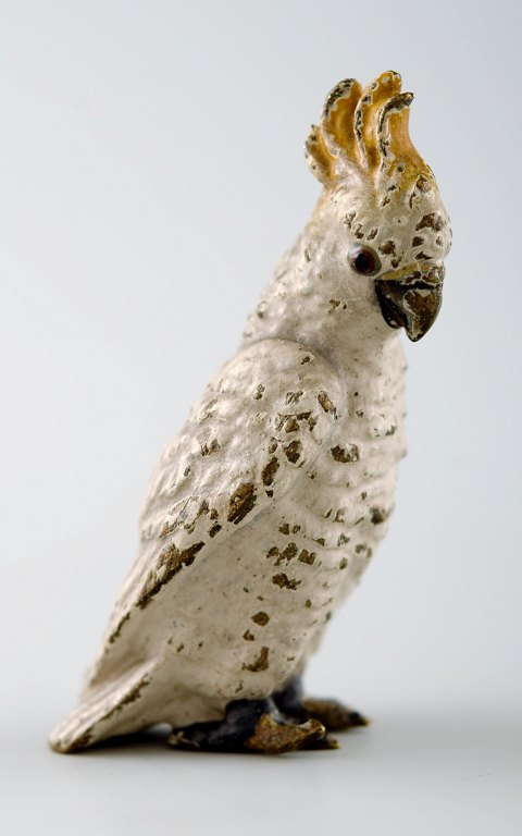 Vienna Bronze, standing cockatoo, bronze figure of high quality.Probably Franz Bergmann.