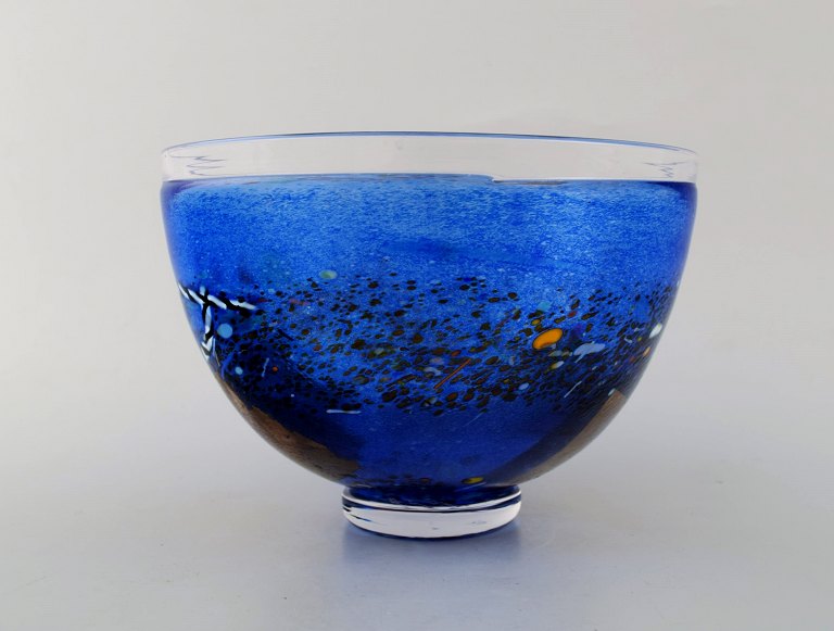 Art Glass Bowl, designed by Bertel Vallien, made by Kosta Boda.