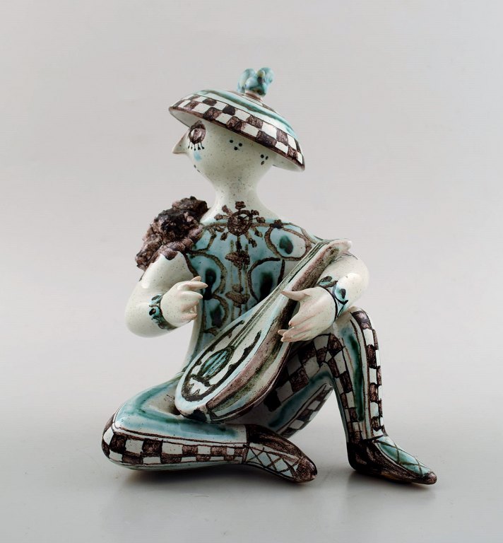 Rare Bjørn Wiinblad 1918-2006: Unique figure in multicolored ceramic, lute player from the series "musicians".