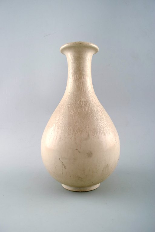 Gunnar Nylund, Rörstrand vase i keramik. Smuk æggeskalsglasur.