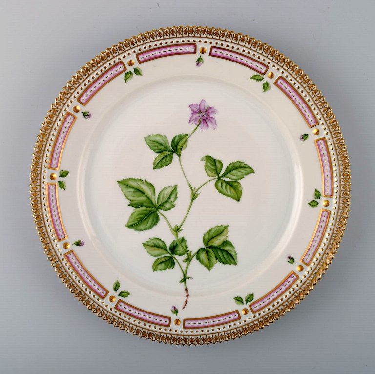 Royal Copenhagen flora danica frokosttallerken #20/3550.  