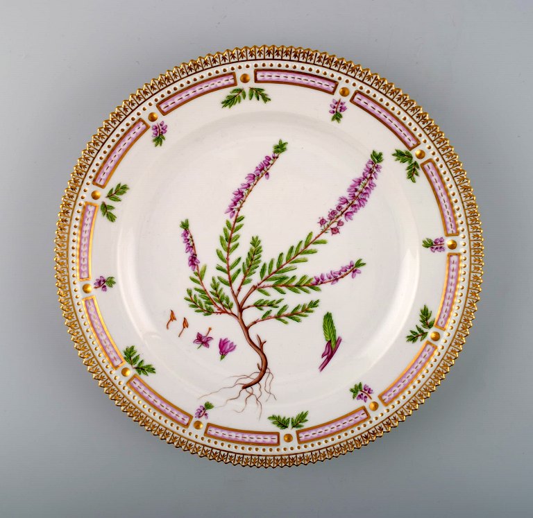 Royal Copenhagen flora danica frokosttallerken #20/3550.  