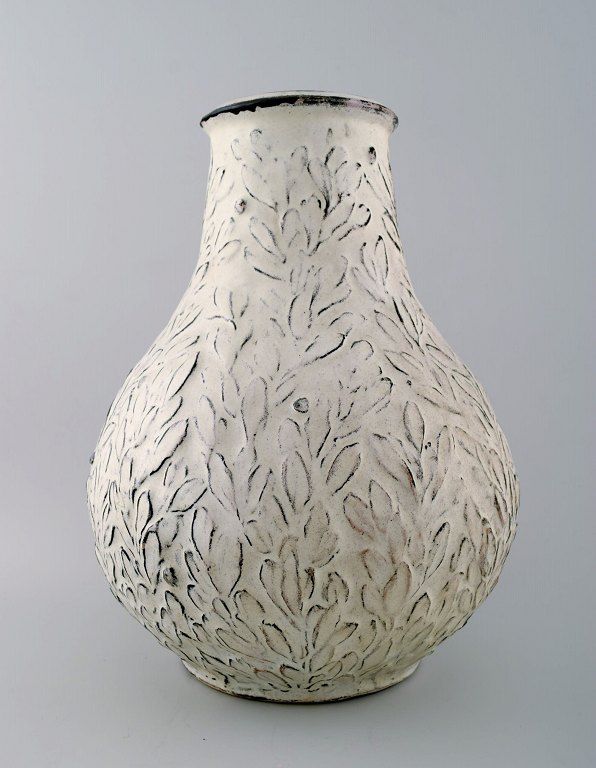Kähler, Denmark, glazed vase, 1930s.Designed by Svend Hammershøi.