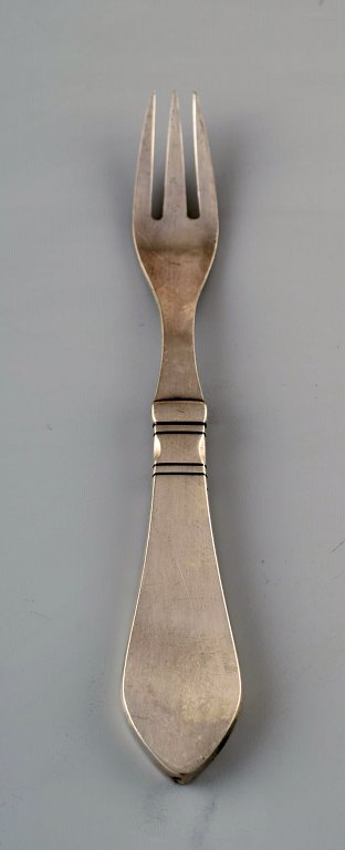 Georg Jensen. Continental (Antik) 11 kagegafler, hammerslået. 