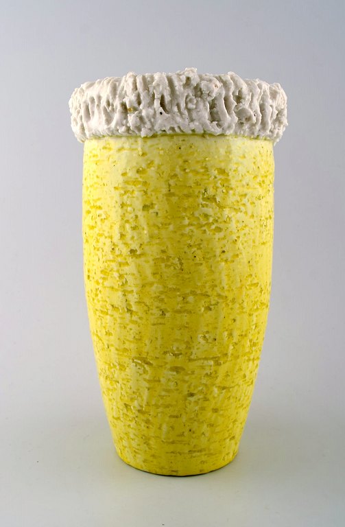 Rörstrand/Rørstrand Gunnar Nylund "Chamotte" vase. 1950/60´erne.