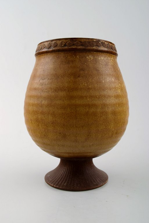 Rörstrand / Rorstrand, Gunnar Nylund ceramic vase.