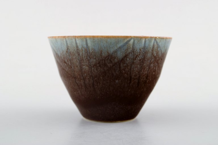 Carl Harry Stålhane, Rörstrand stentøjsskål. 